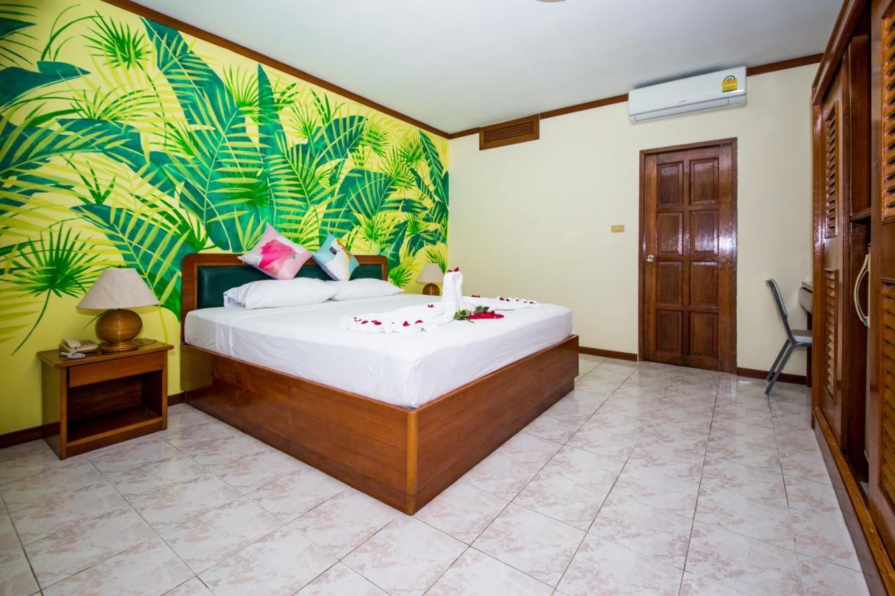 Panda Hotel Patong Exteriör bild