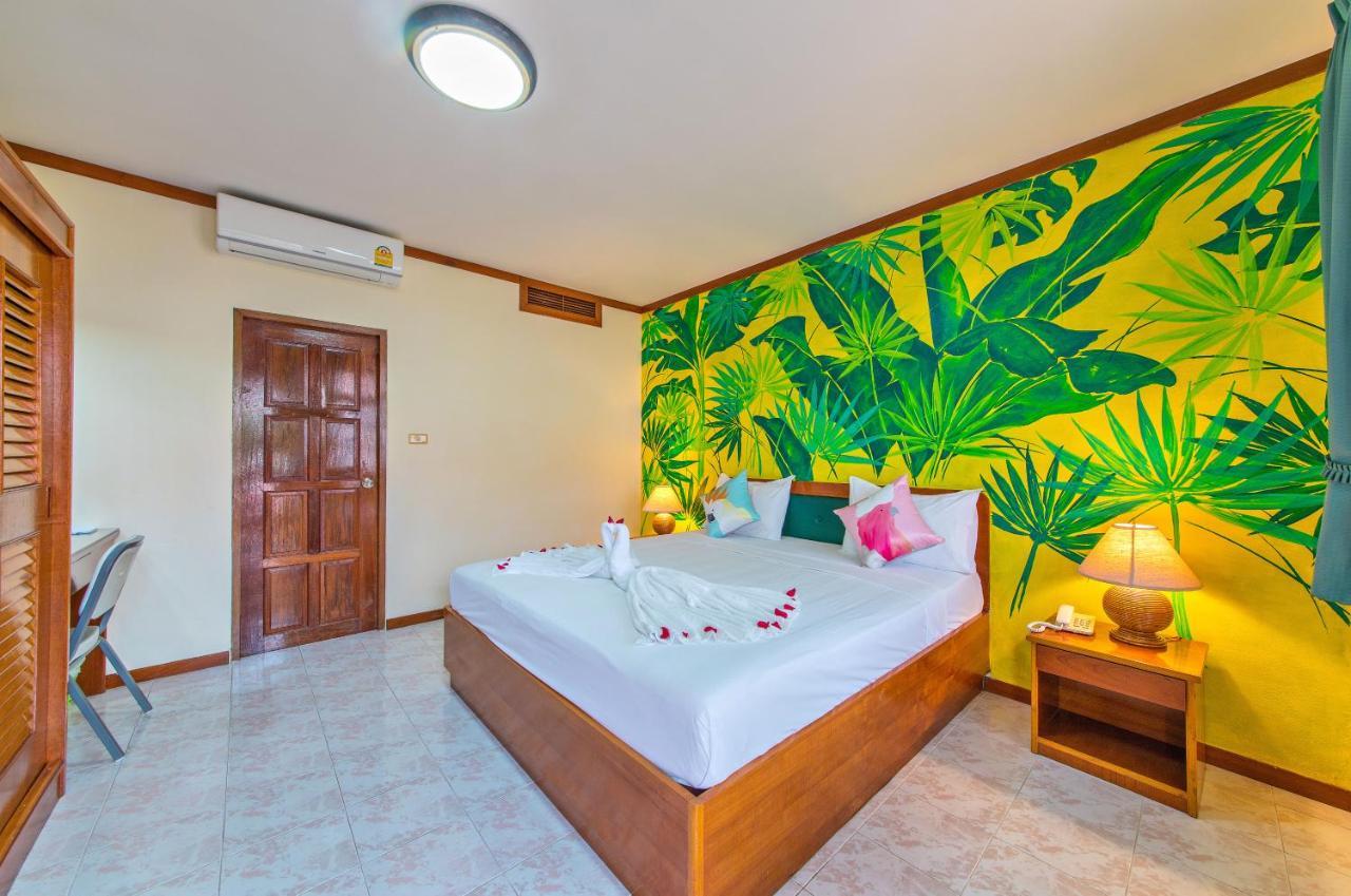 Panda Hotel Patong Exteriör bild
